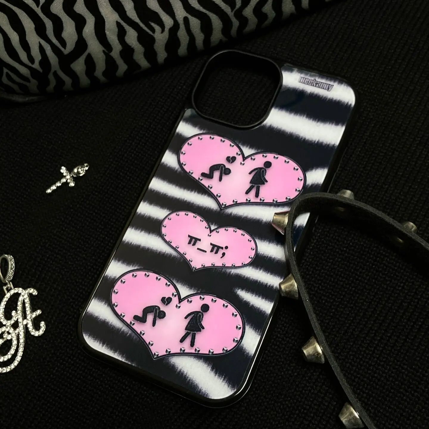 غطاء هاتف مخطط بتصميم شخصي ممي - مراجعة Phone Cases Customized وسعره