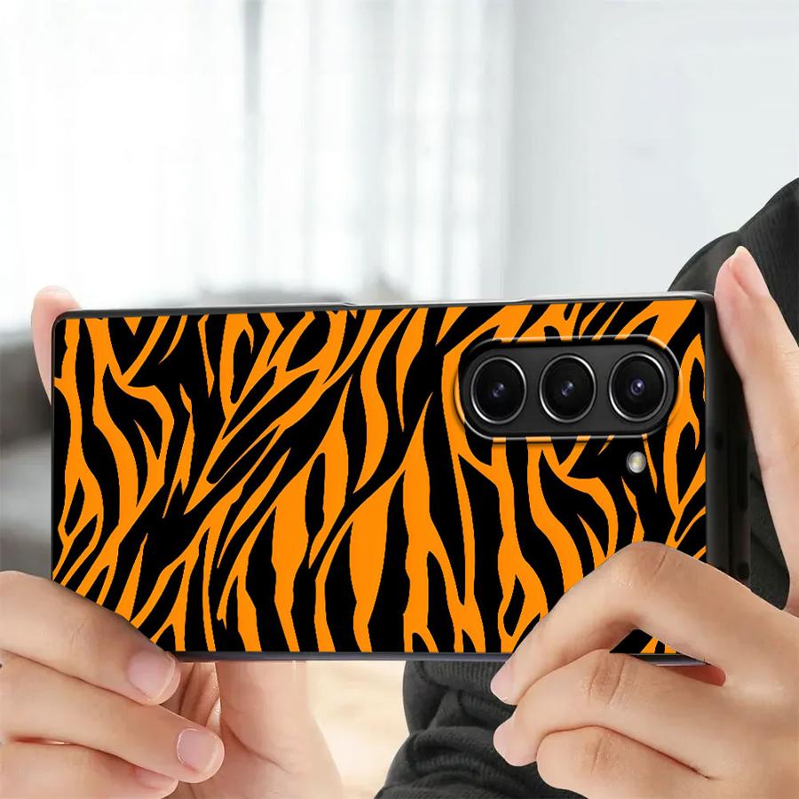 زيبرا مخطط عباد الشمس عودة غطا - مراجعة Phone Cases Z Fold 5 وسعره