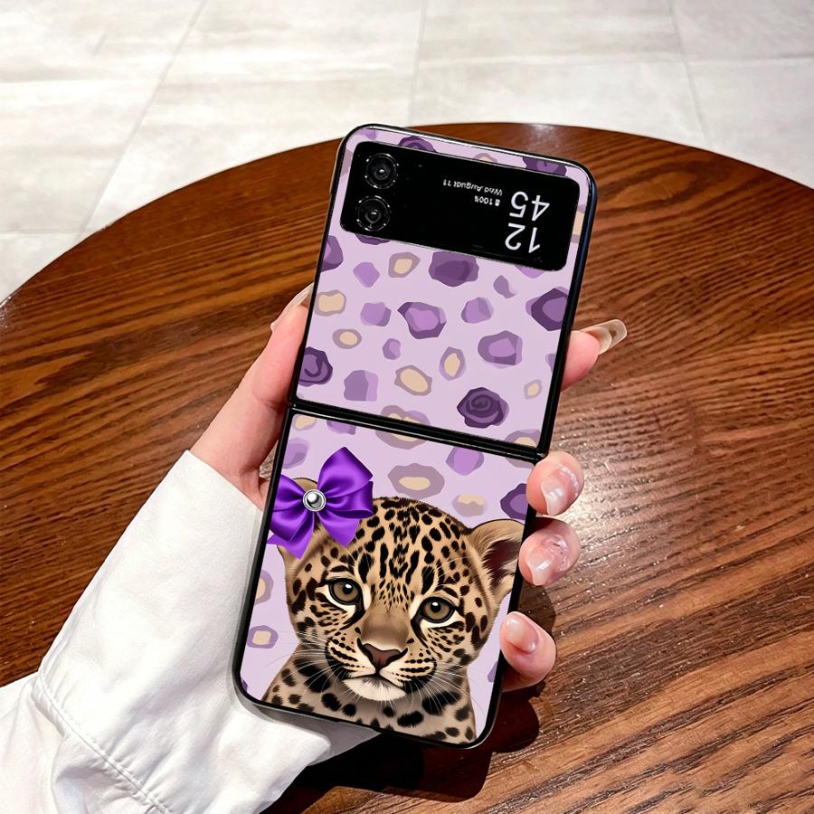 غطاء هاتف مخطط بتصميم نمر لسام - مراجعة Phone Cases Z Fold 5 وسعره