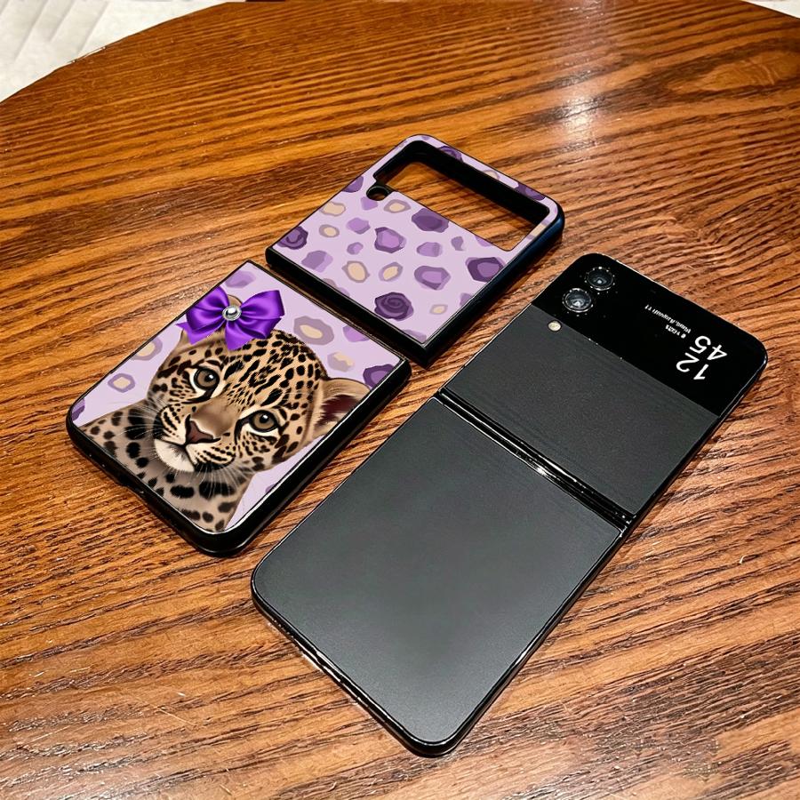 غطاء هاتف مخطط بتصميم نمر لسام - مراجعة Phone Cases Z Fold 5 وسعره